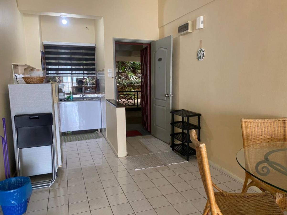 Paradise Lagoon Beachfront Apartment