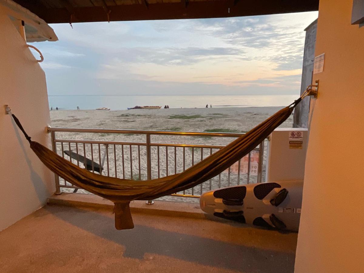 Apartment Paradise Lagoon Beachfront